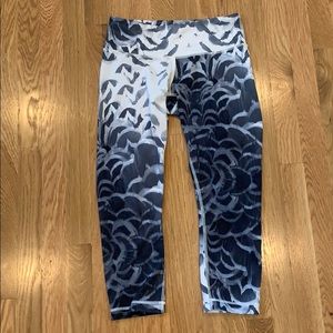 Lululemon cropped leggings